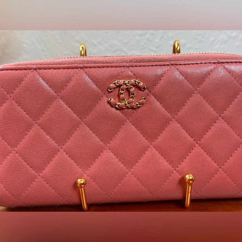 CHANEL 19 Zip Around Wallet in Blush Apricot Pink Matelasse Lambskin Authentic